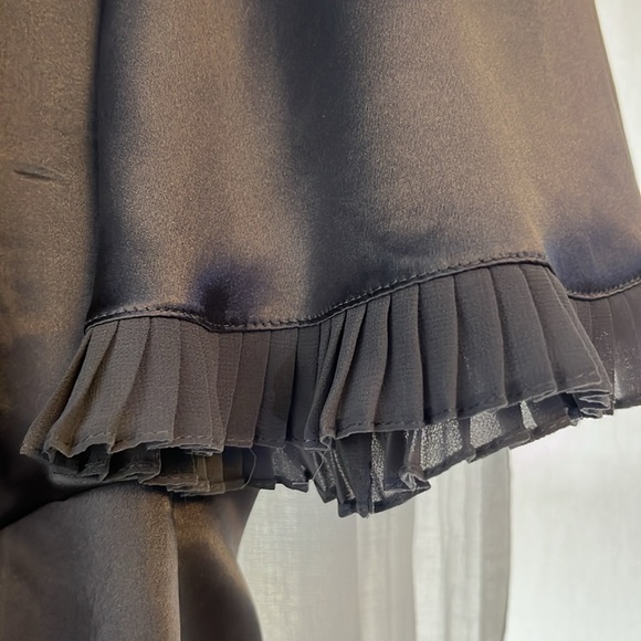 BCBGMaxAzria Elegant Silk Blouse in Pewter Gray - Picture 4 of 11